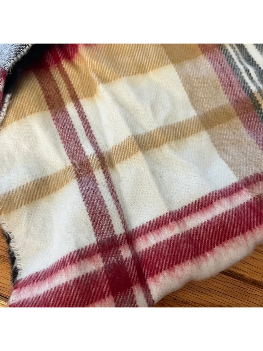 100% Cashmere Plaid Scarf Made in Scotland